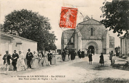 CPA 17 ENVIRONS DE LA ROCHELLE STE SOUILLE UNE NOCE SORTANT DE L EGLISE RARE BELLE CARTE !! - La Rochelle