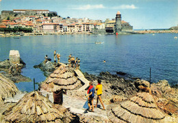 Collioure * Vue Générale De La Ville Et église St Vincent * Enfants - Collioure