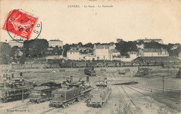 Nevers * La Gare * La Rotonde * Ligne Chemin De Fer * Train Wagons - Nevers