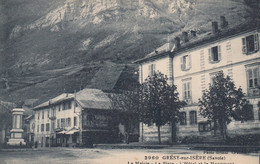 Grésy-sur-Isère.  La Mairie, La Place, L'Hôtel Et Le Monument - Gresy Sur Isere