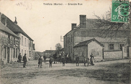 Tréfois * La Grande Rue Du Village * Villageois - Sonstige & Ohne Zuordnung