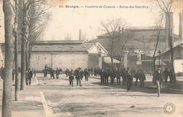 Bourges * Fonderie De Canons * Sortie Des Ouvriers * Usine Aciéries - Bourges