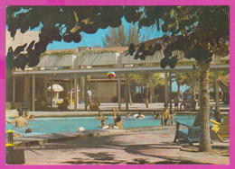 288753 / Cuba - Varadero - Hotel "Oasis" Swimming Pool, Young Boys Children Playing Volleyball Volley-Ball PC Kuba - Volleyball