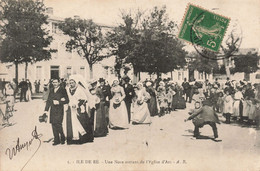 France - Ile De Ré - Une Noce Sortant De L'église D'ars - A.B. - Animé  - Carte Postale Ancienne - Ile De Ré