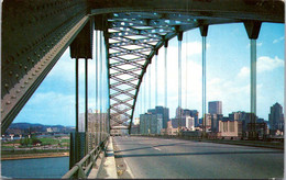 (1 P 6) USA - (not Posted) Pittsburgh (bridge) - Pittsburgh