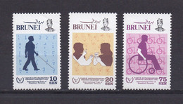 BRUNEI 1981 TIMBRE N°275/77 NEUF** HANDICAP - Brunei (1984-...)