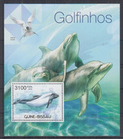 P12. Guinea-Bissau MNH 2012 Fauna - Animals - Fishes - Dolphins - Dauphins