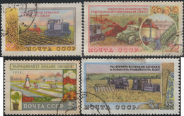 URSS 1954 Y&T 1724 à 1727, Michel 1741 à 1744. Progrès Dans L'agriculture. Potager, Traitement De Champ, Lin, Maïs - Agriculture