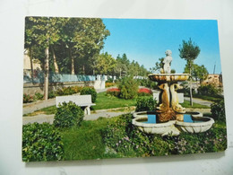 Cartolina "CROTONE Viale Regina Margherita - Giardini" - Crotone