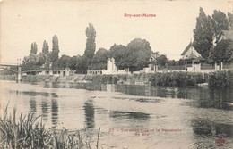 Bry Sur Marne * Vue Prise Près De La Passerelle De Bry - Bry Sur Marne