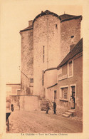 La Châtre * Rue Et Tour De L'ancien Château * Villageois * Restaurant - La Chatre