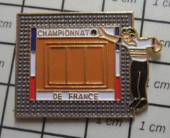 414c Pin's Pins / Beau Et Rare / SPORTS / PETANQUE CHAMPIONNAT DE FRANCE - Bowls - Pétanque