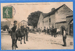 21 - Côtes D'Or - Sacquenay - Place De La Republique (N12124) - Autres & Non Classés