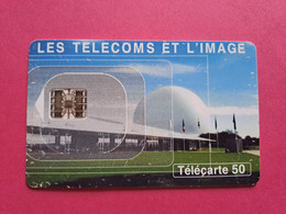 F1006 50U SC7 08/99 - Pleumeur XXII Les Télécoms Et L'Image (état) - 1999
