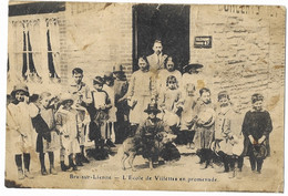 BRA-SUR-LIENNE  --  L'Ecole De Villettes En Promenade ( RARE ) - Lierneux