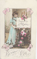 Fantaisies - Femmes - Aujourd'hui St Marie - Jeunes Femme Avec Une Longue Robe - Fleurs - Carte Postale Ancienne - Femmes