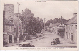 61 - JUVIGNY SOUS ANDAINE - LE BAS-BOURG  - ROUTE DE DOMFRONT - VIEILLE AUTO AUTOMOBILE RESTAURANT DEROUET - ST RAPHAEL - Juvigny Sous Andaine