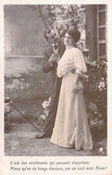 Couples - Il Est Des Sentiments Qui Peuvent S'exprimer Mieux Qu'en De Longs Discours... - Carte Postale Ancienne - Paare