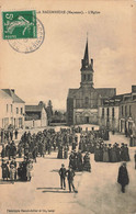 La Baconnière * Place De L'église Du Village * Jour De Fête ? * Villageois - Sonstige & Ohne Zuordnung