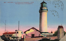 Antibes * Le Phare Et Le Sémaphore * Lighthouse - Autres & Non Classés