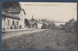 ASTAFFORT - La Gare Et Arrivée D'un Train - Astaffort