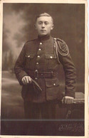 Photographie - Militaria - Uniforme - Militaire - Portait - Carte Postale Ancienne - Photographs