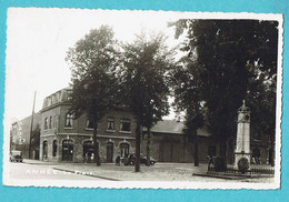 * Anhée (Namur - La Wallonie) * (Editions Photograph. Mosa) La Place, Statue, Monument, Animée, Oldtimer Car - Anhée