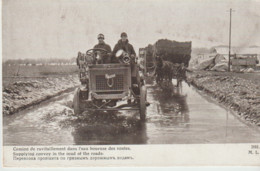 Militaria .Guerre Européenne De 1914 . Camion De Ravitaillement Dans L'eau Boueuse Des Routes - Ausrüstung