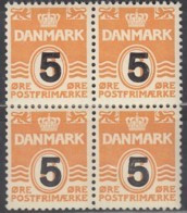 DÄNEMARK  353, 4erBlock, Postfrisch **, Freimarke: Wellenlinien Mit Aufdruck 1955 - Ungebraucht