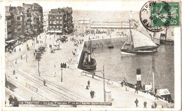 CPA 76 (Seine-Maritime) Le Tréport - Le Quai François 1er Vu De L'église Saint-Jacques: Remorqueur Et Voiliers TBE 1909 - Tugboats