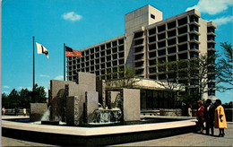 Connecticut Hartford Constitution Plaza Hotel America In Background - Hartford