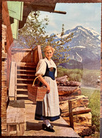 CARTE POSTALE - SAANEN - FEMME EN COSTUME DE SAANEN - PHONOSCOPE ANNÉES 1950 Disques 45 Tours - Osco