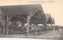 Militaria - Matériel - Les Tanks - La Caserne - Gien - Carte Postale Ancienne - Ausrüstung