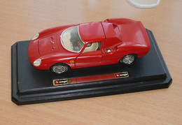 Wunderschöner Roter FERRARI Modell Von BURAGO (250 LE MANS 1965), Aufklappbare Türen Und Motorhaube, Modellgröße Mit ... - Other & Unclassified