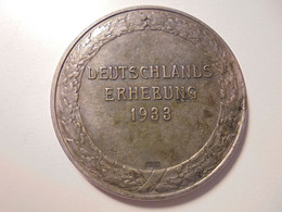 Medaille Auf „Deutschlands Erhebung 1933“ - Sehr Schöne Portraits Von Hitler Und Hindenburg Graveur/Designer: RW Medaill - Alemania