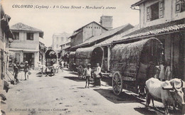 SRI LANKA - CEYLAN - Colombo - 4th Street - Merchant's Stores - Attelage Boeuf - Cartes Postales Anciennes - Sri Lanka (Ceylon)