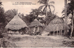 BENIN - Ouédo - Dahomey - Les Cases D'un Chef De Famille Aïzos - Cartes Postales Anciennes - Benín