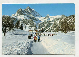 AK 120455 SWITZERLAND - Braunwald - Skischulplatz Mit Blick Gegen Ortstock Und Hoher Turm - Braunwald