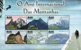 338194 MNH MOZAMBIQUE 2002 AÑO INTERNACIONAL DE LA MONTAÑA - Autres & Non Classés