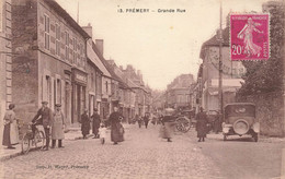 Prémery * La Grande Rue Du Village * Commerces Magasins * Automobile Voiture Ancienne - Autres & Non Classés