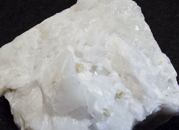 Xenotime-(Y) ( 3.5 X 2.5 X 2 Cm )  Crosetto Mine - Praly -  Germanasca Valley - Italy - Minéraux