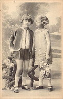 Fantaisie - Enfants - Fleur - Robe - Short - Carte Postale Ancienne - Autres & Non Classés