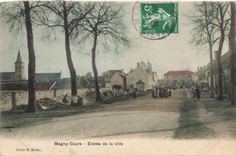 Magny Cours * Route De L'entrée De La Ville - Autres & Non Classés