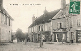 Luzy * La Place De La Liberté * Aubergiste Sabotier GOULOT - Sonstige & Ohne Zuordnung