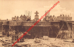 Yzermonument - De Geredde Heldenhulde-zerkjes Werden Ingemetseld - Diksmuide - Diksmuide