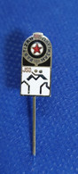 Enamel Pin Badge Wrestling Club Partizan Belgrade Serbia Yugoslavia "silver" Variant - Worstelen