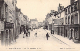 FRANCE - 10 - Bar-Sur-Aube - La Rue Nationale - Animée - Carte Postale Ancienne - Bar-sur-Aube