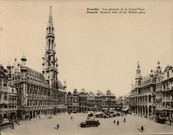 Bruxelles, Carte Grand Format 18/14 - Vue Générale De La Grand Place, Animée :marché, Ancienne Voiture,.... - Places, Squares