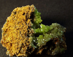 Pyromorphite ( 2 X 1.5 X 1 Cm ) Yangshuo Mine - Guangxi Zhuang - Chine - Minéraux