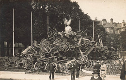 Longwy * Carte Photo * Les Canons Entassés ! * Libération ? * WW1 Guerre 14/18 War , Sous Occupation Allemande - Longwy